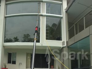 high reach window cleaning